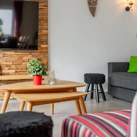 Ferdinand A アパート *